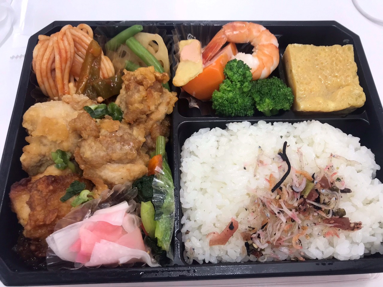 9月勉強会(油淋鶏弁当) 9月勉強会(油淋鶏弁当)